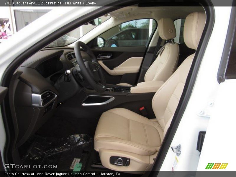 Fuji White / Ebony 2020 Jaguar F-PACE 25t Prestige