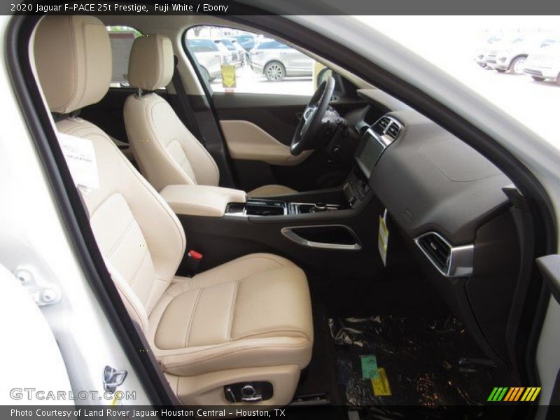 Fuji White / Ebony 2020 Jaguar F-PACE 25t Prestige