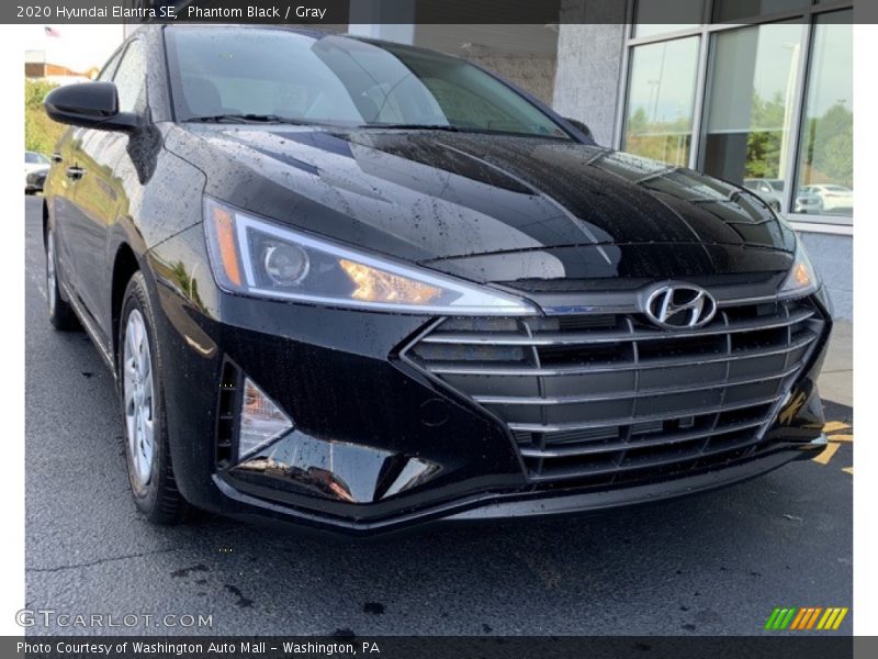 Phantom Black / Gray 2020 Hyundai Elantra SE