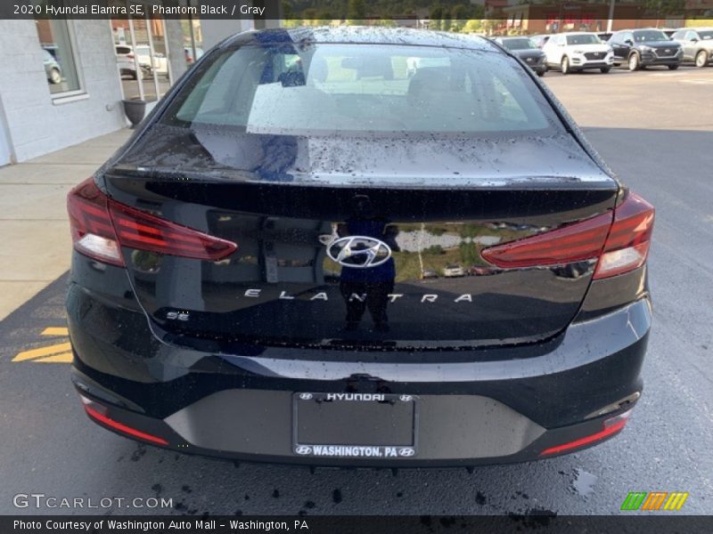 Phantom Black / Gray 2020 Hyundai Elantra SE