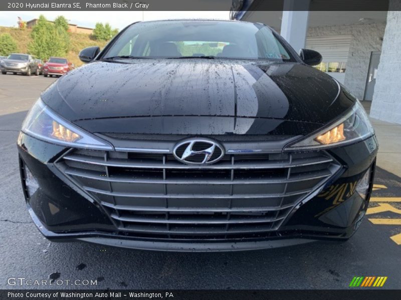 Phantom Black / Gray 2020 Hyundai Elantra SE