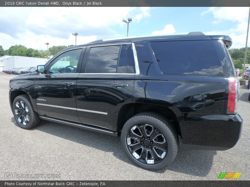 Onyx Black / Jet Black 2019 GMC Yukon Denali 4WD