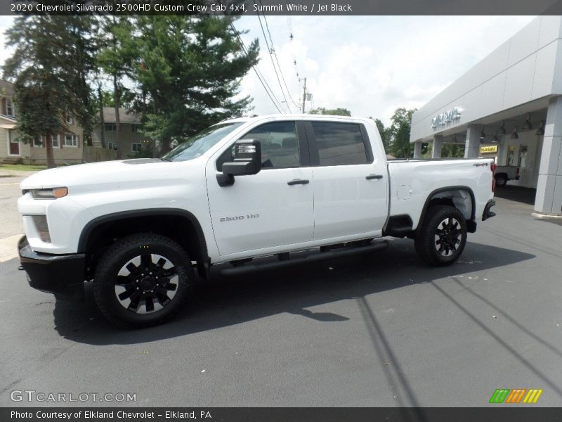 Front 3/4 View of 2020 Silverado 2500HD Custom Crew Cab 4x4