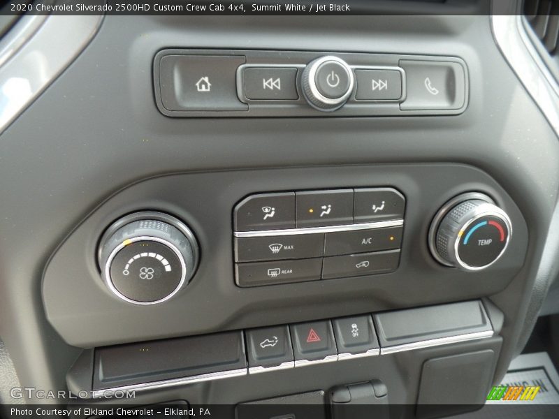 Controls of 2020 Silverado 2500HD Custom Crew Cab 4x4