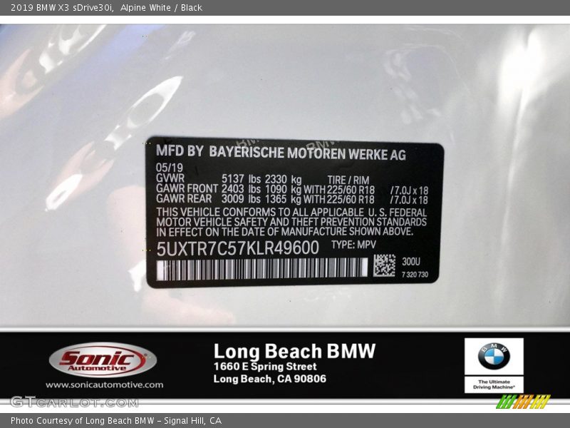 Alpine White / Black 2019 BMW X3 sDrive30i