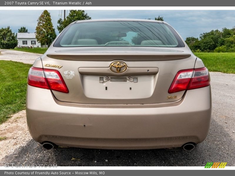 Titanium Metallic / Ash 2007 Toyota Camry SE V6