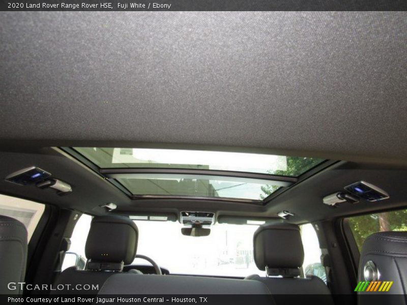 Sunroof of 2020 Range Rover HSE