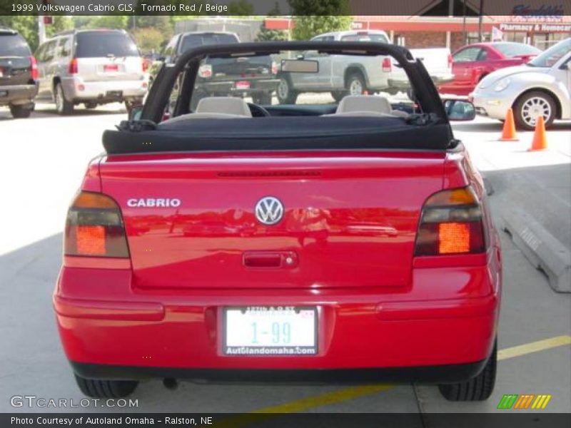 Tornado Red / Beige 1999 Volkswagen Cabrio GLS