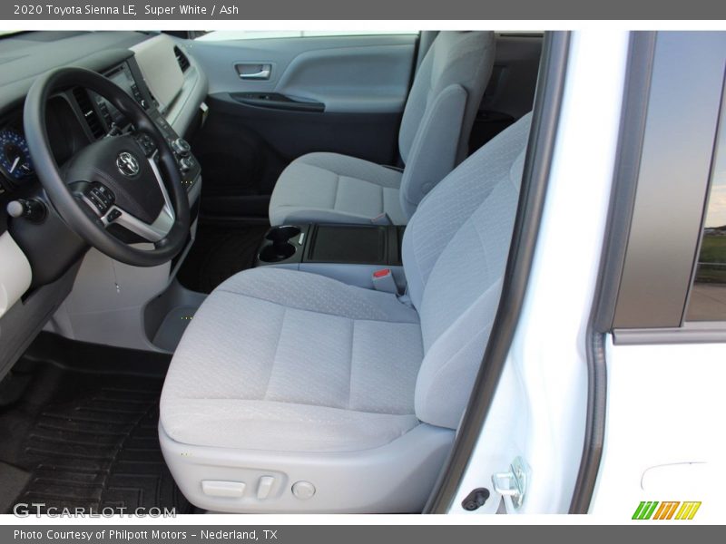 Super White / Ash 2020 Toyota Sienna LE