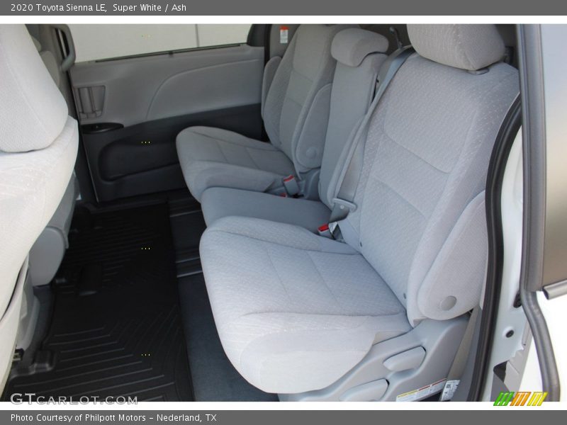 Super White / Ash 2020 Toyota Sienna LE