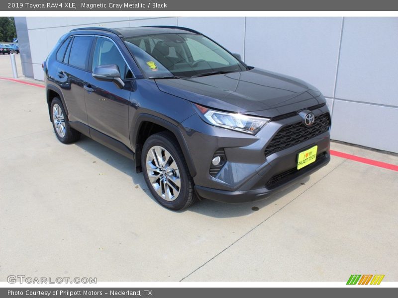 Magnetic Gray Metallic / Black 2019 Toyota RAV4 XLE