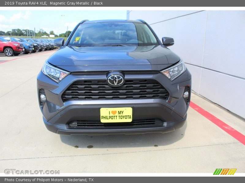 Magnetic Gray Metallic / Black 2019 Toyota RAV4 XLE