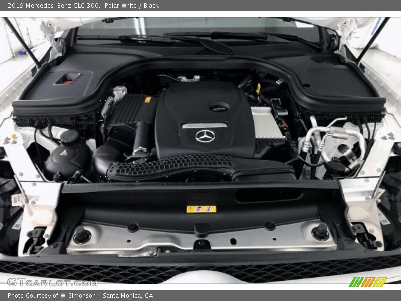 Polar White / Black 2019 Mercedes-Benz GLC 300