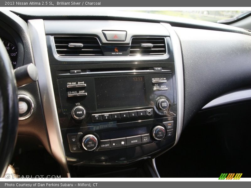 Brilliant Silver / Charcoal 2013 Nissan Altima 2.5 SL