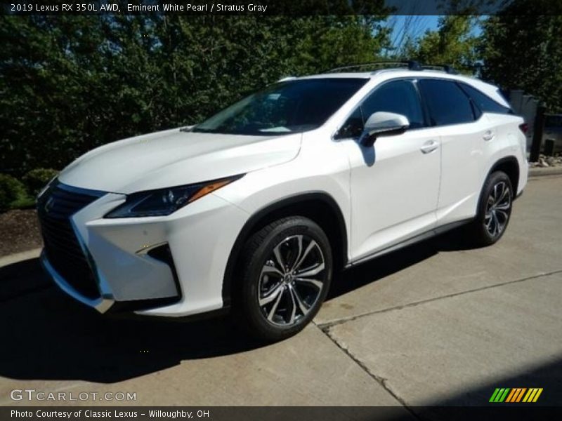 Front 3/4 View of 2019 RX 350L AWD