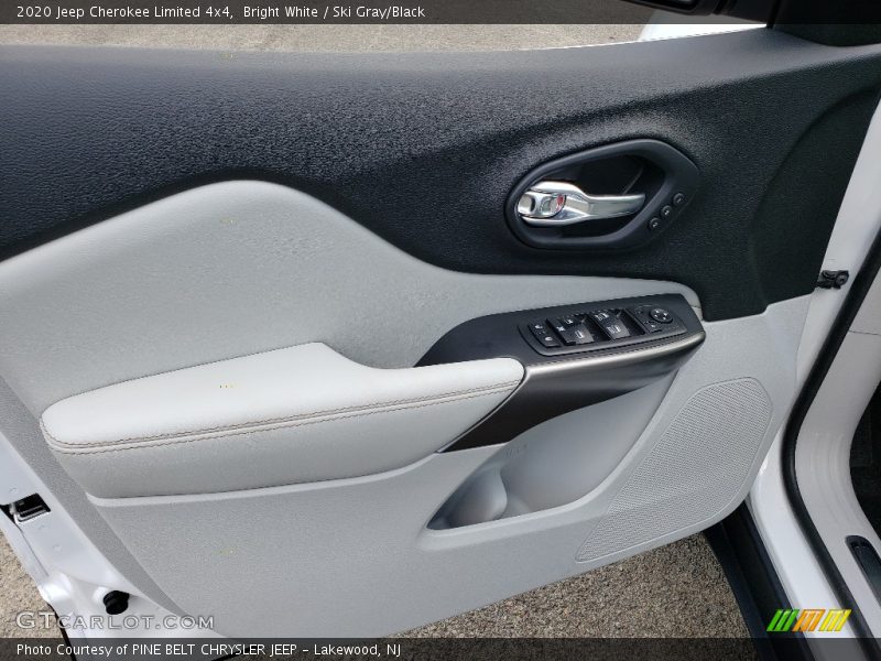 Door Panel of 2020 Cherokee Limited 4x4