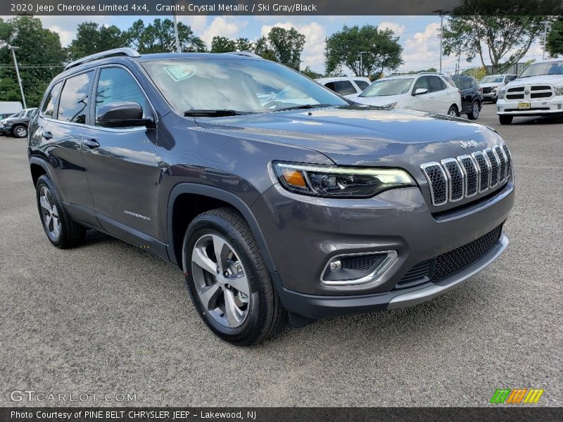 Front 3/4 View of 2020 Cherokee Limited 4x4