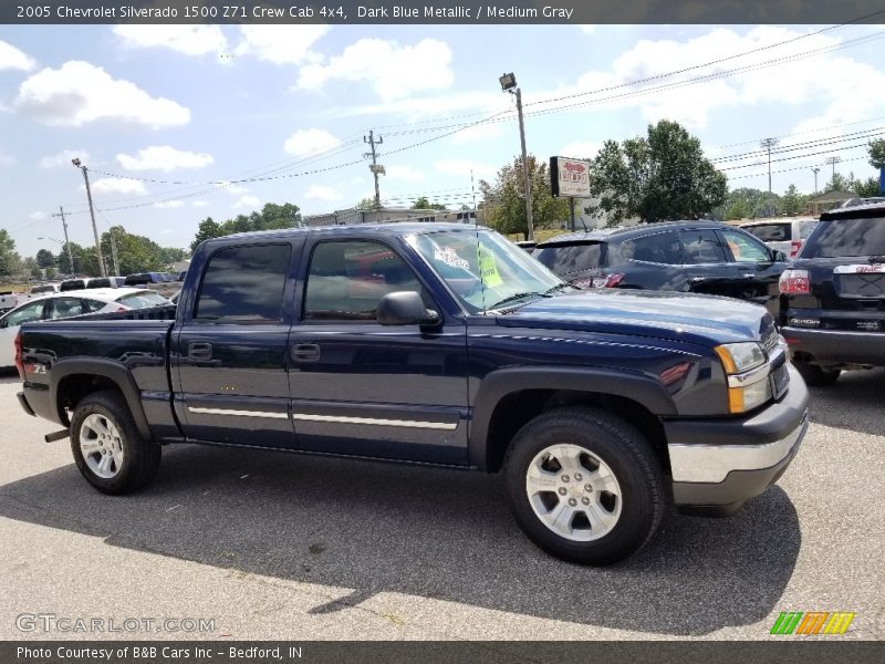 Dark Blue Metallic / Medium Gray 2005 Chevrolet Silverado 1500 Z71 Crew Cab 4x4