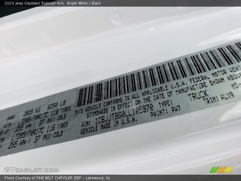 Bright White / Black 2020 Jeep Gladiator Rubicon 4x4