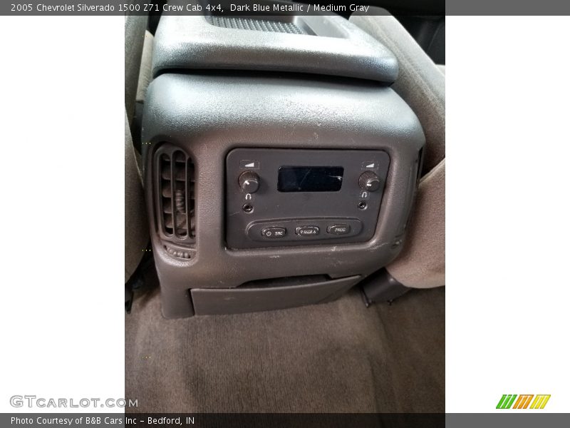 Dark Blue Metallic / Medium Gray 2005 Chevrolet Silverado 1500 Z71 Crew Cab 4x4