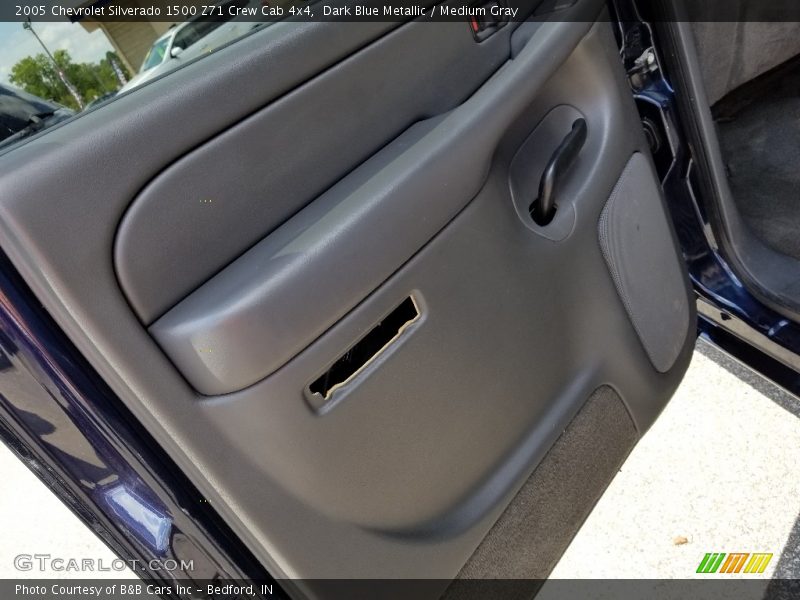 Dark Blue Metallic / Medium Gray 2005 Chevrolet Silverado 1500 Z71 Crew Cab 4x4