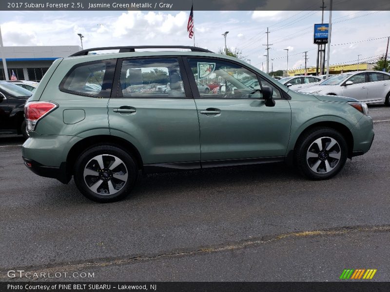 Jasmine Green Metallic / Gray 2017 Subaru Forester 2.5i