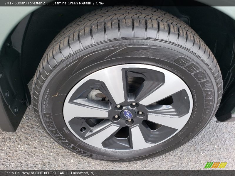 Jasmine Green Metallic / Gray 2017 Subaru Forester 2.5i