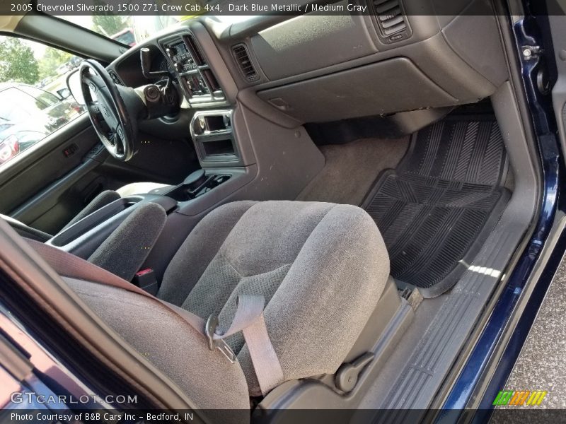 Dark Blue Metallic / Medium Gray 2005 Chevrolet Silverado 1500 Z71 Crew Cab 4x4