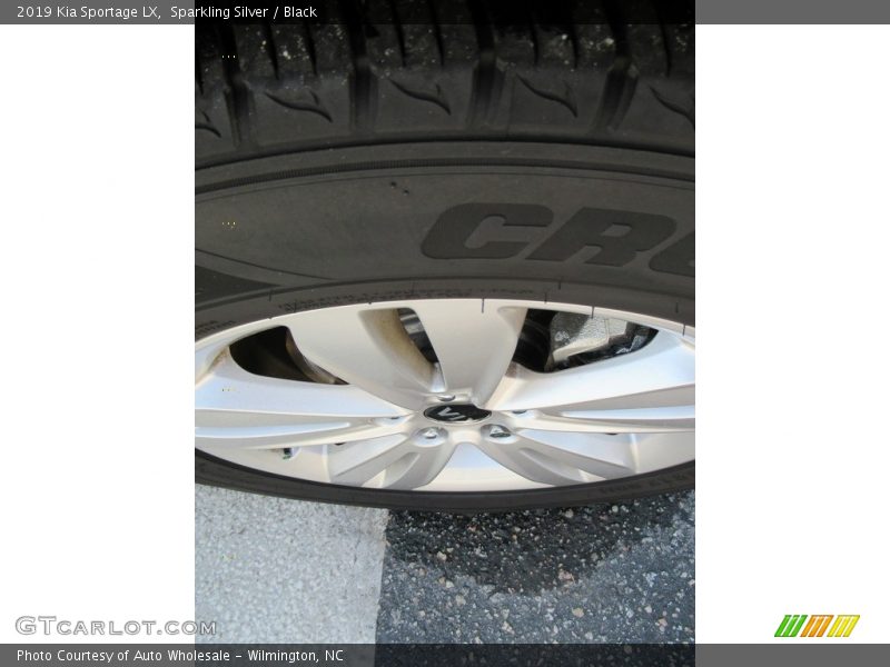 Sparkling Silver / Black 2019 Kia Sportage LX