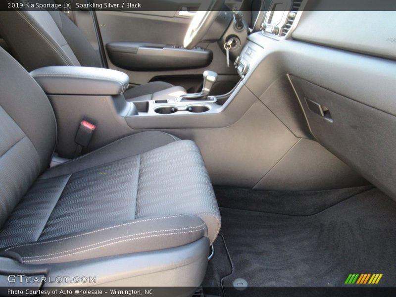Sparkling Silver / Black 2019 Kia Sportage LX