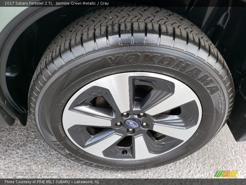 Jasmine Green Metallic / Gray 2017 Subaru Forester 2.5i