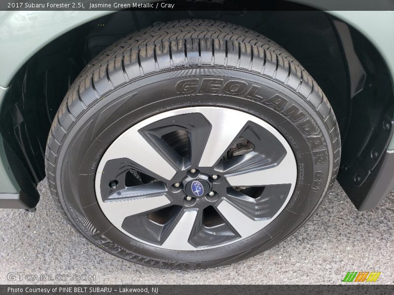 Jasmine Green Metallic / Gray 2017 Subaru Forester 2.5i
