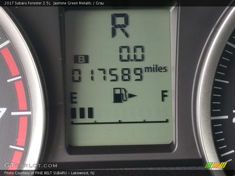 Jasmine Green Metallic / Gray 2017 Subaru Forester 2.5i