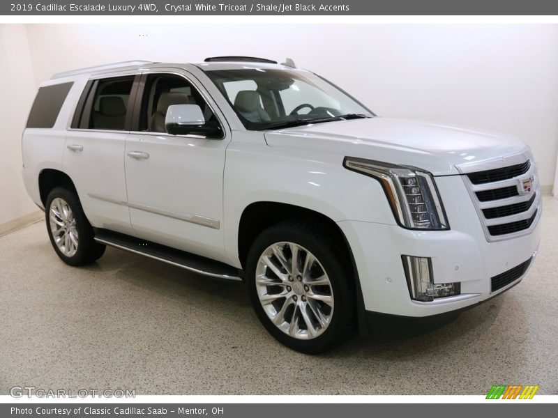 Crystal White Tricoat / Shale/Jet Black Accents 2019 Cadillac Escalade Luxury 4WD