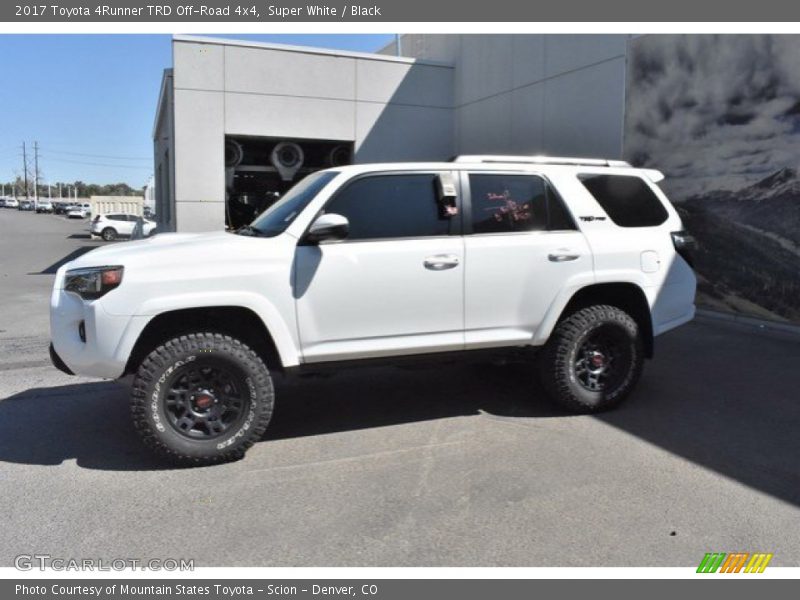 Super White / Black 2017 Toyota 4Runner TRD Off-Road 4x4