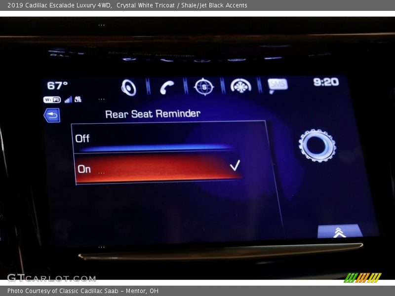 Crystal White Tricoat / Shale/Jet Black Accents 2019 Cadillac Escalade Luxury 4WD