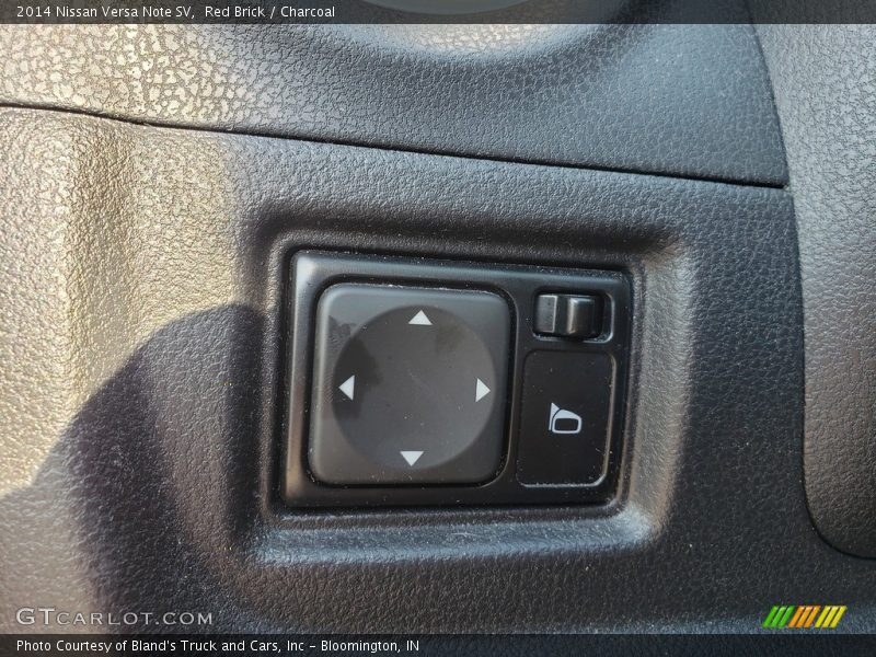 Red Brick / Charcoal 2014 Nissan Versa Note SV