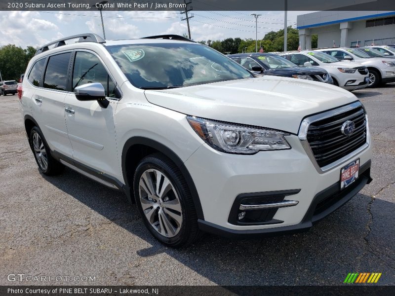 Front 3/4 View of 2020 Ascent Touring