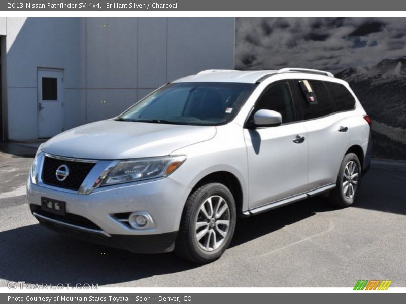 Brilliant Silver / Charcoal 2013 Nissan Pathfinder SV 4x4