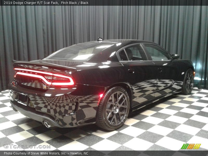 Pitch Black / Black 2019 Dodge Charger R/T Scat Pack