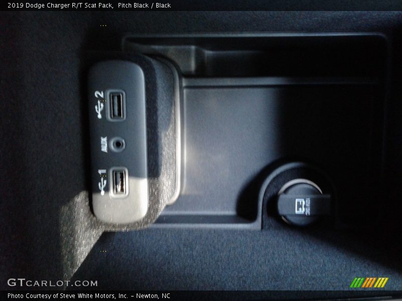 Pitch Black / Black 2019 Dodge Charger R/T Scat Pack