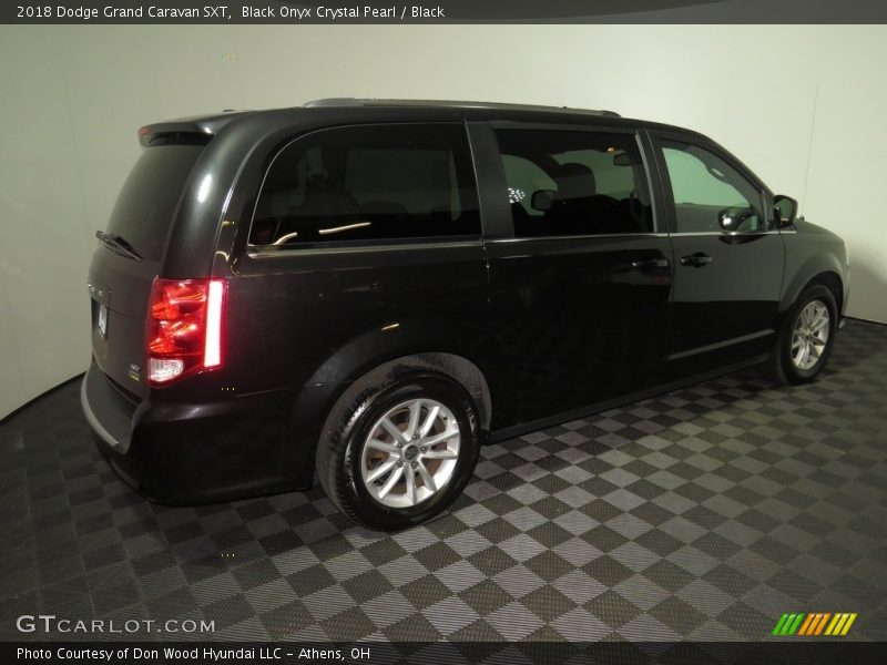 Black Onyx Crystal Pearl / Black 2018 Dodge Grand Caravan SXT