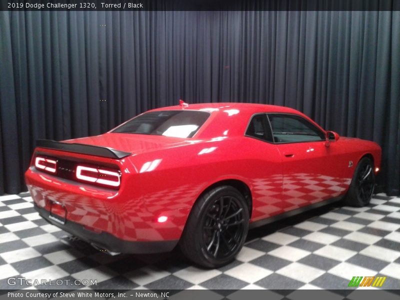 Torred / Black 2019 Dodge Challenger 1320