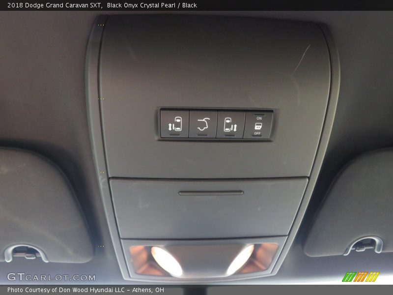 Black Onyx Crystal Pearl / Black 2018 Dodge Grand Caravan SXT