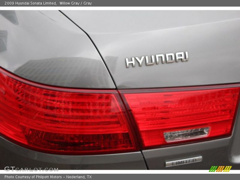 Willow Gray / Gray 2009 Hyundai Sonata Limited