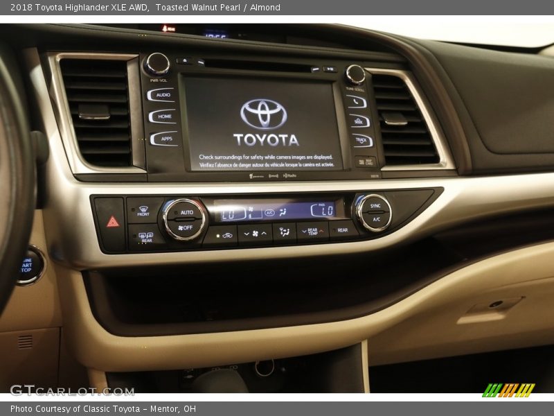 Toasted Walnut Pearl / Almond 2018 Toyota Highlander XLE AWD