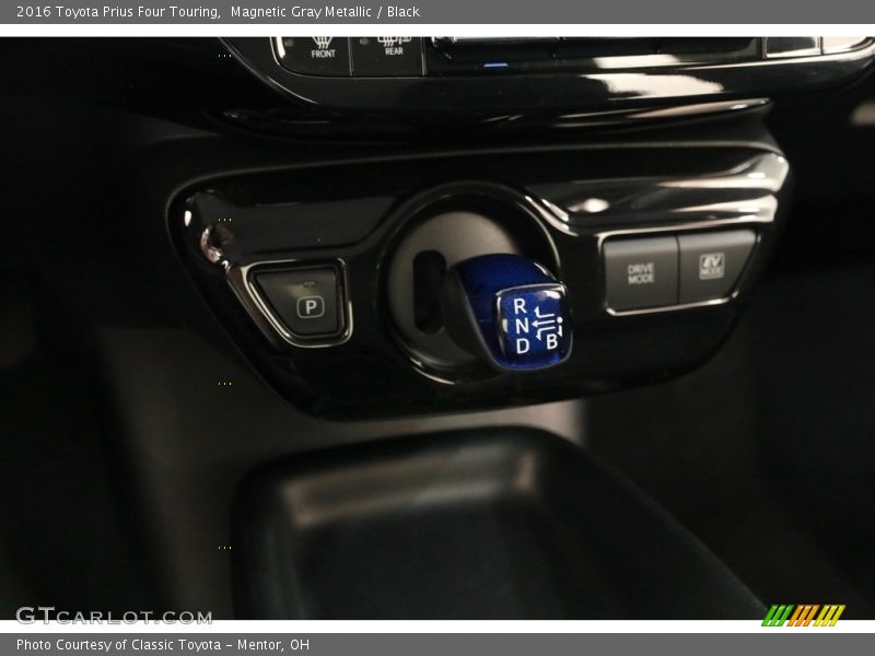 Magnetic Gray Metallic / Black 2016 Toyota Prius Four Touring
