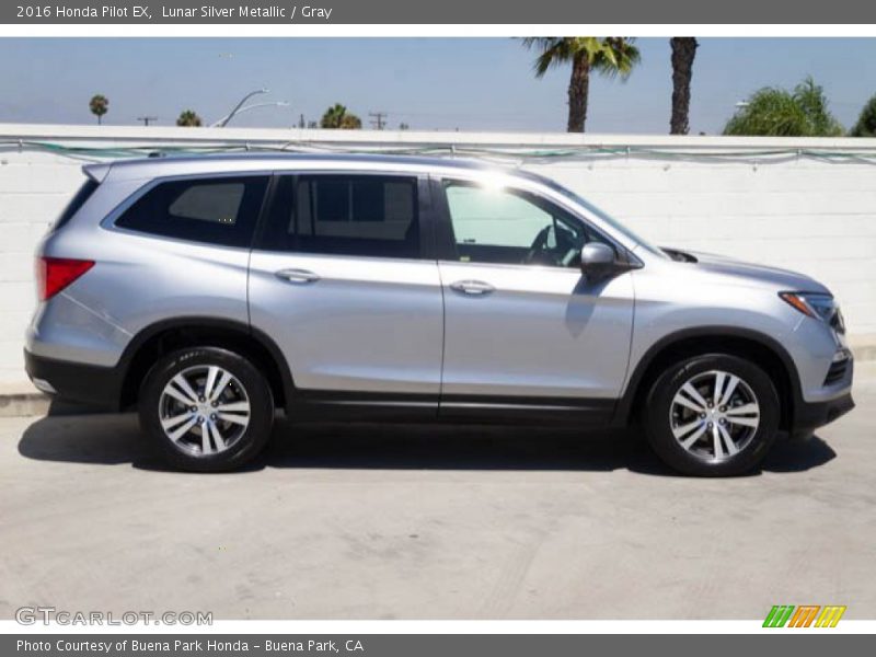 Lunar Silver Metallic / Gray 2016 Honda Pilot EX