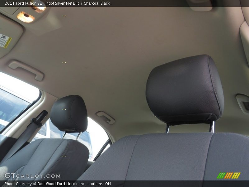 Ingot Silver Metallic / Charcoal Black 2011 Ford Fusion SE