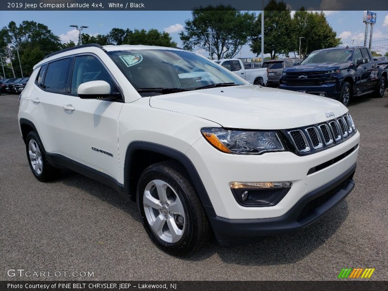 White / Black 2019 Jeep Compass Latitude 4x4